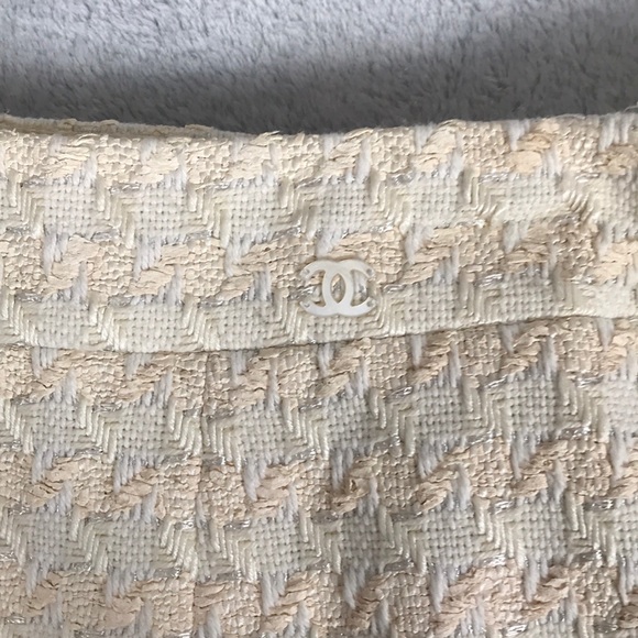 CHANEL AUTHENTIC tweed coat & skirt set - Picture 2 of 8